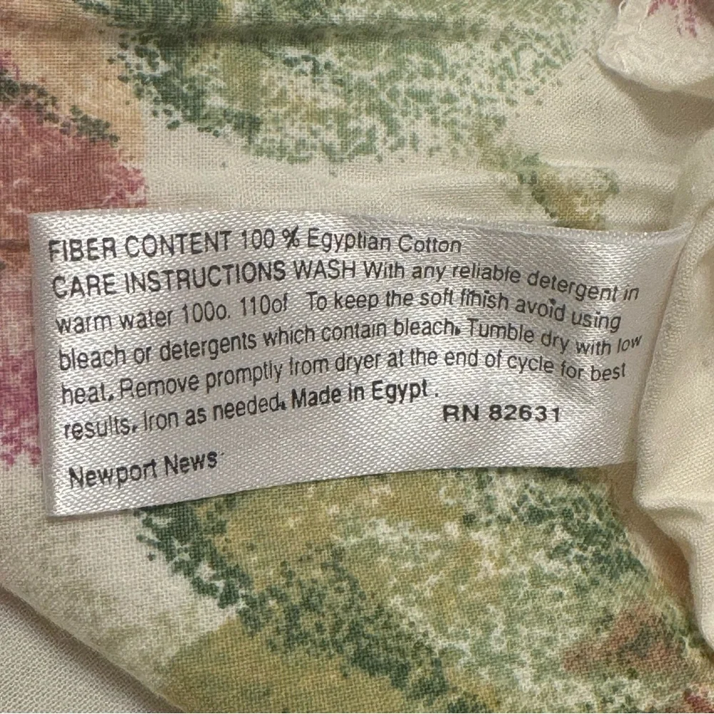 EGYPTION COTTON COLLECTION Neuport News / 2 Standard size pillowcase/ ruffle